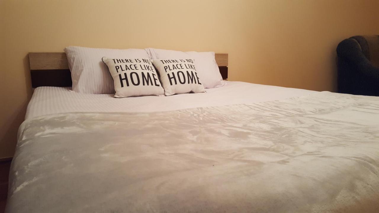 לבוב Best Apartment Naukova מראה חיצוני תמונה